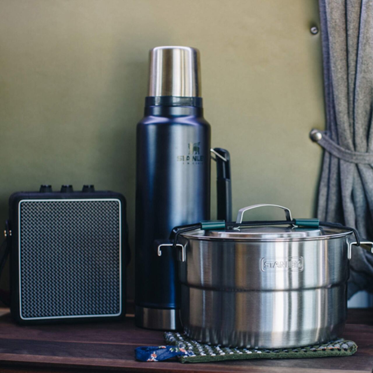 Stanley Termos Nedir ve Vakumlu Çelik Teknolojisinin Farkları