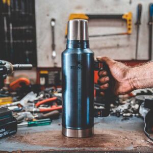 Stanley Klasik Vakumlu Paslanmaz Çelik Termos 1.9 Lt Lacivert